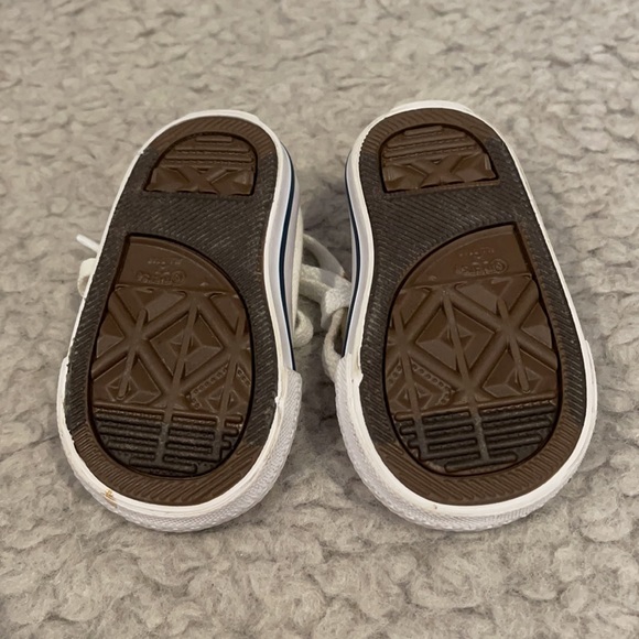 Converse - Chuck Taylor Low Top ❤️ - Picture 3 of 4